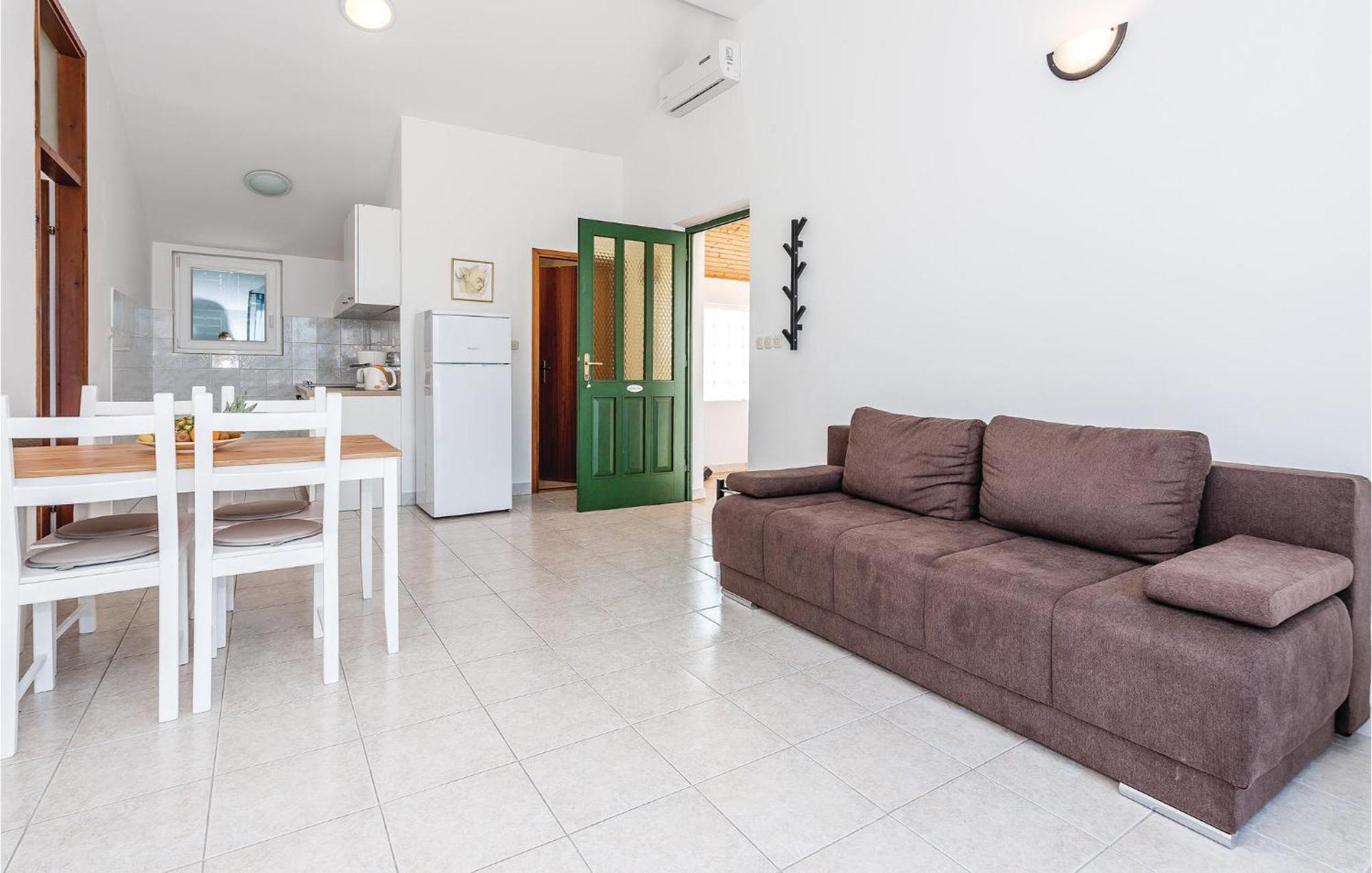 Awesome Apartment In Jezera With Kitchen Exterior foto